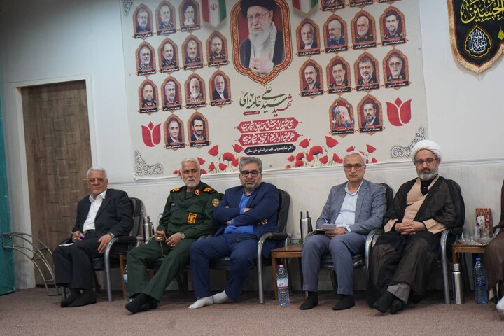 نشست برنامه ریزی ویژه برنامه ایام فاطمیه در شهرستان کارون