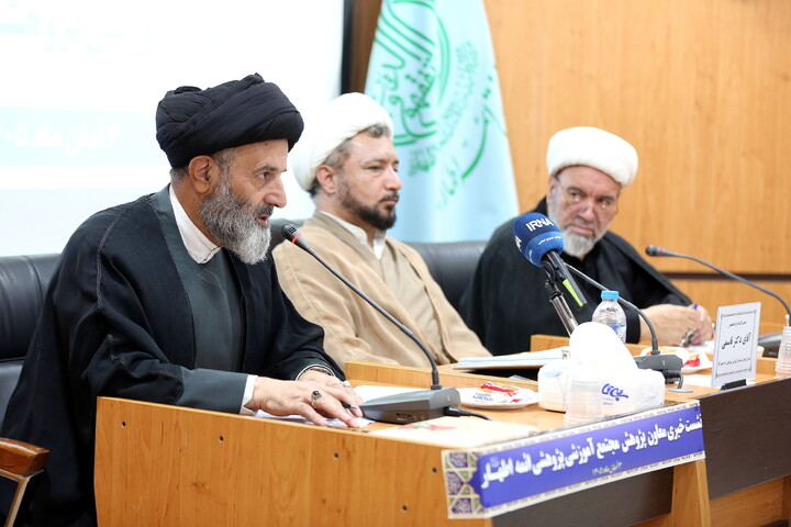 تصاویر/ نشست خبری معاون پژوهش مجتمع آموزشی پژوهشی ائمه اطهار
