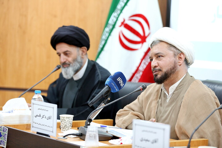 تصاویر/ نشست خبری معاون پژوهش مجتمع آموزشی پژوهشی ائمه اطهار
