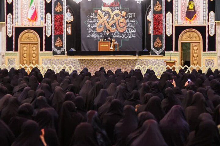 ماؤں کی اہم ترین ذمہ داری متقی اور ولایت مدار اولاد کی تربیت ہے