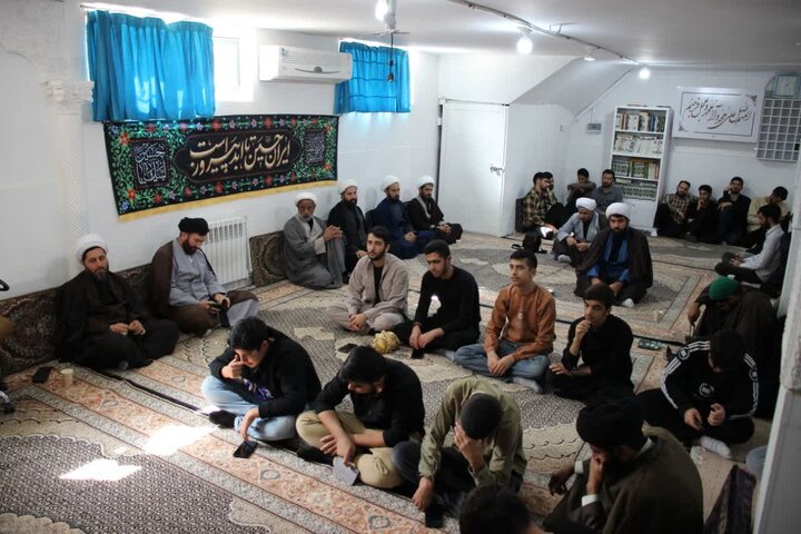 تصاویر/مراسم عزاداری ایام فاطمیه در مدرسه علمیه امام صادق (ع) بیجار