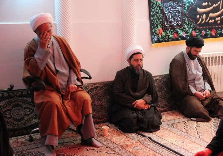 تصاویر/مراسم عزاداری ایام فاطمیه در مدرسه علمیه امام صادق (ع) بیجار