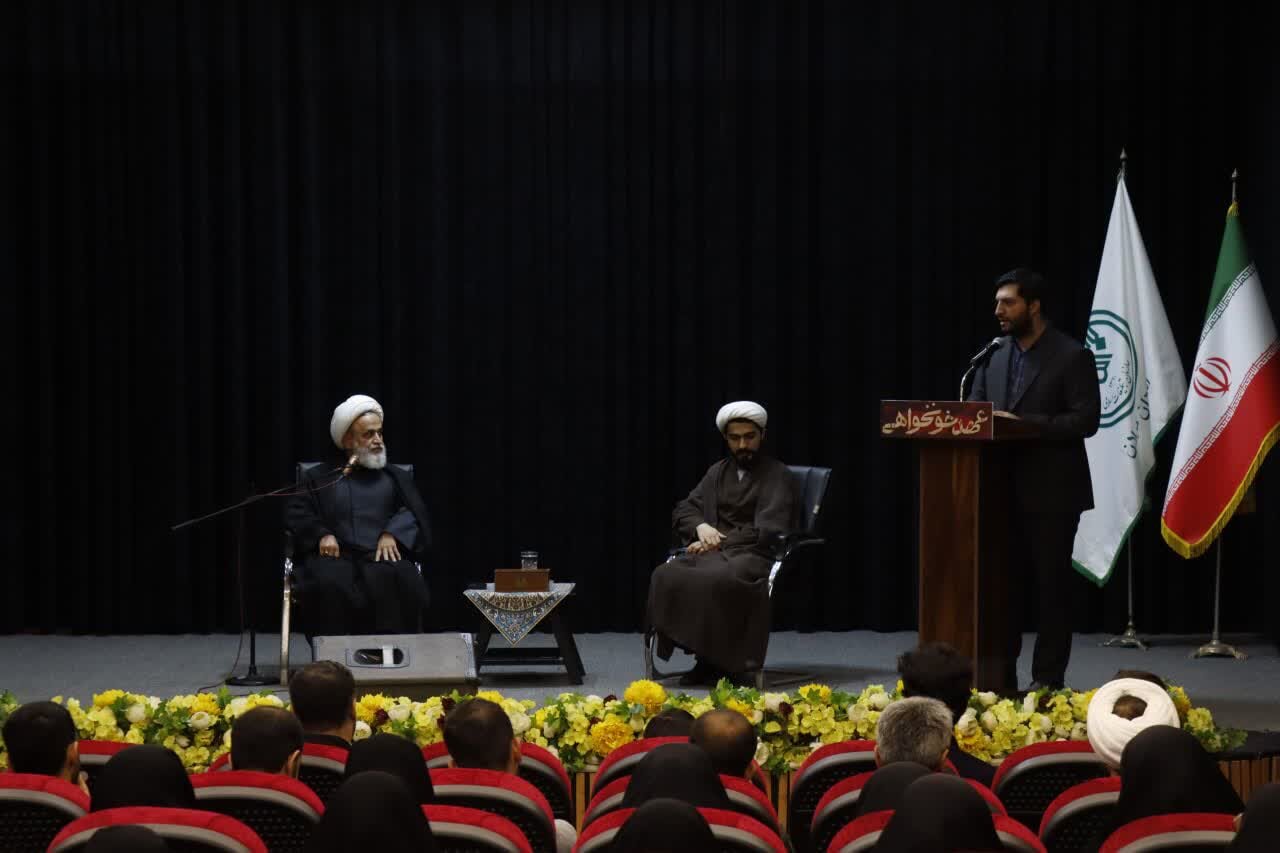 تصاویر/ نشست مربیان مدارس و مجموعه‌های تربیتی با موضوع «نقش‌آفرینی نوجوانان در جنگ امروز» در رشت