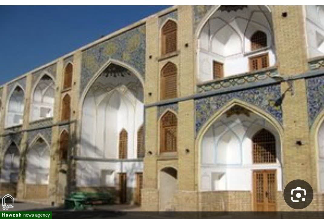 چارچوب آموزشی و راهبردی مدرسه علمیه جده بزرگ، الگویی برای تعالی علمی، رشد معنوی و تبلیغ دینی