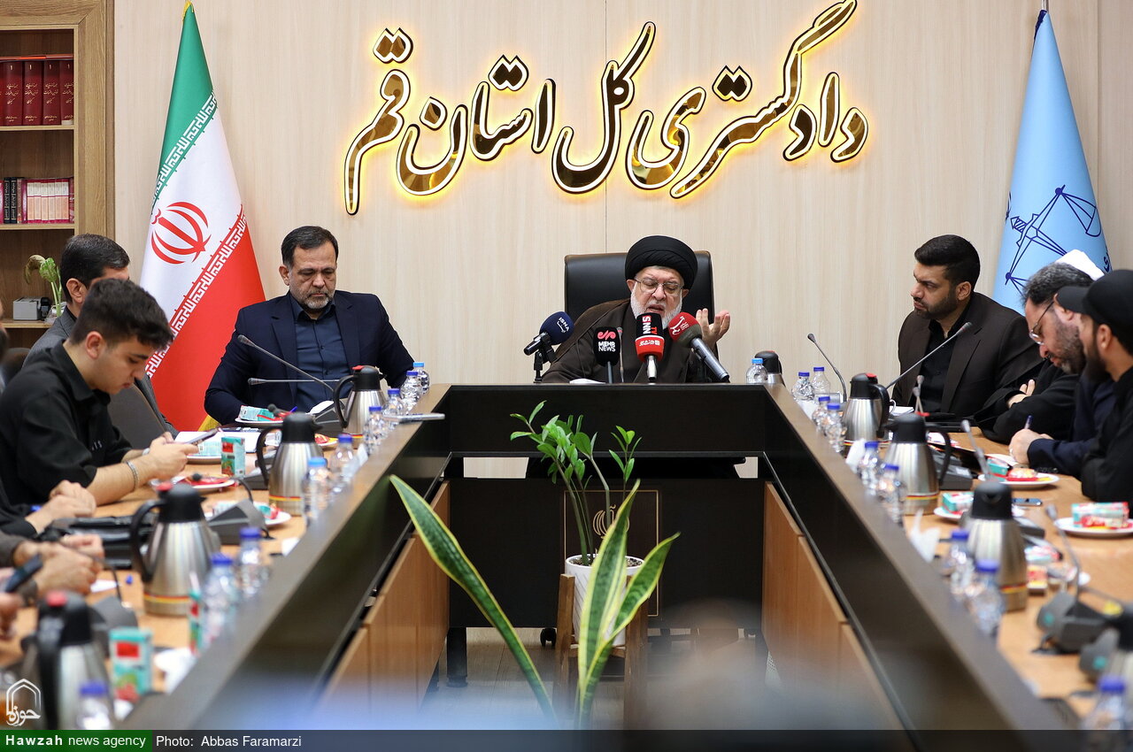 برخورد قانونی با تخلفات مرتبط با عفاف و حجاب در قم/کسب رتبه نخست کشور در ارزیابی عملکرد دادگستری قم