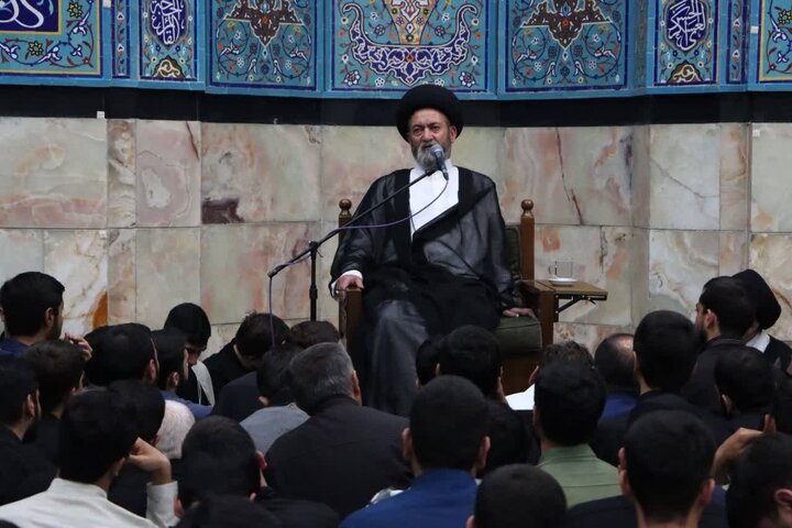 تصاویر/ محفل قرآن و عترت طلاب مدارس آیت‌الله مجتهدی و آیت‌الله حق‌شناس