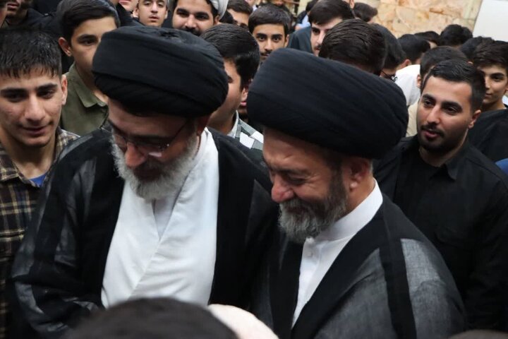 تصاویر/ محفل قرآن و عترت طلاب مدارس آیت‌الله مجتهدی و آیت‌الله حق‌شناس