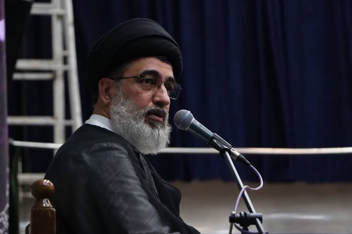 تصاویر/ محفل قرآن و عترت طلاب مدارس آیت‌الله مجتهدی و آیت‌الله حق‌شناس