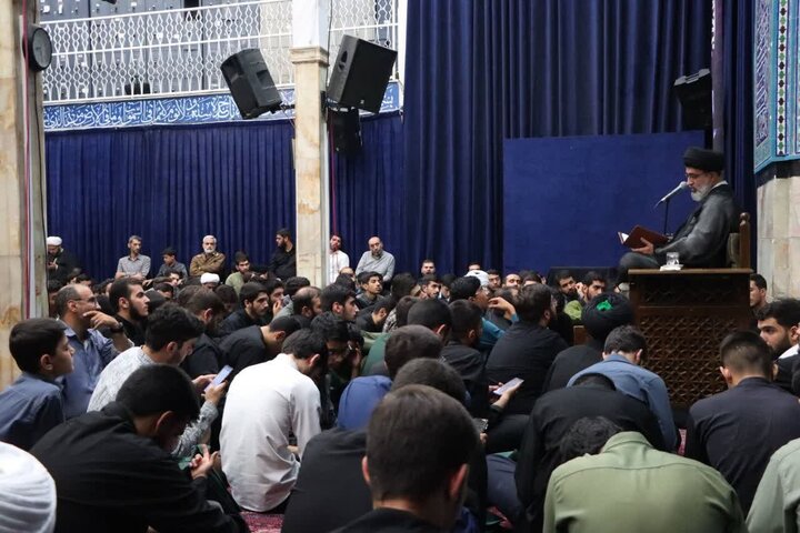 تصاویر/ محفل قرآن و عترت طلاب مدارس آیت‌الله مجتهدی و آیت‌الله حق‌شناس