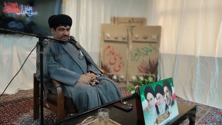 تصاویر/ برگزاری نشست فاطمی در مدرسه علمیه خواهران گناوه