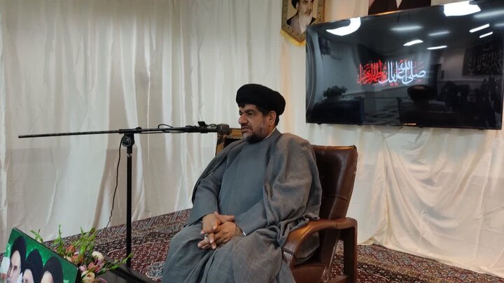 تصاویر/ برگزاری نشست فاطمی در مدرسه علمیه خواهران گناوه