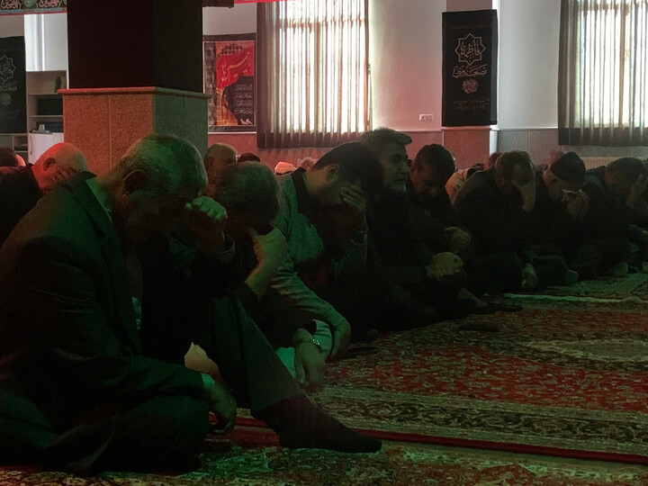 تصاویر / برگزاری مراسم روضه ایام فاطمیه در دفتر امام جمعه ملایر