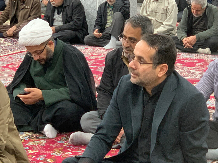 تصاویر / برگزاری مراسم روضه ایام فاطمیه در دفتر امام جمعه ملایر