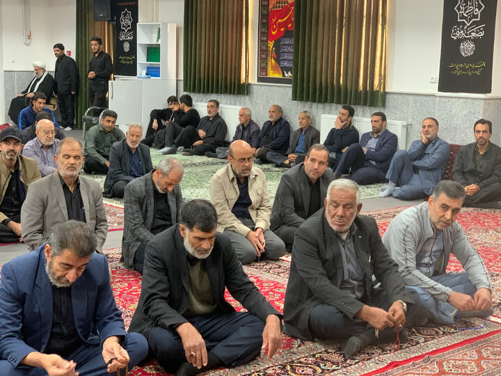تصاویر / برگزاری مراسم روضه ایام فاطمیه در دفتر امام جمعه ملایر