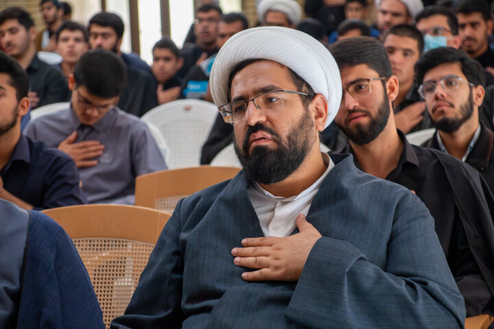 تصاویر/ دیدار مشاور رئیس جمهور در امور روحانیت با طلاب و روحانیون استان کرمان