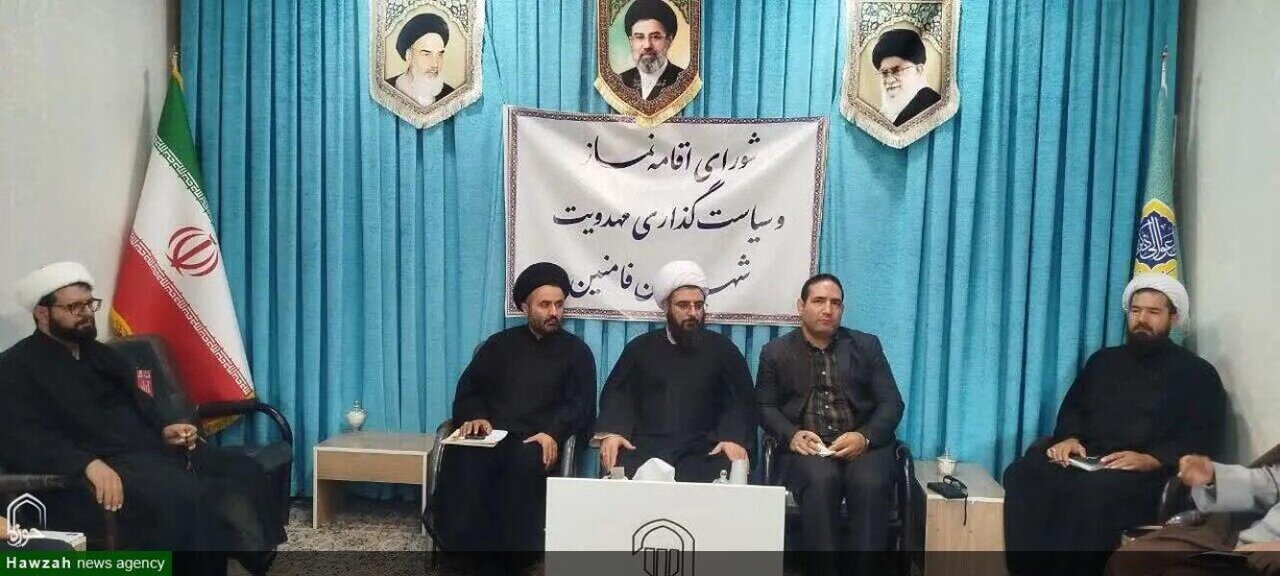 توسعه فرهنگ نماز نیازمند هم‌افزایی دستگاه‌های فرهنگی است