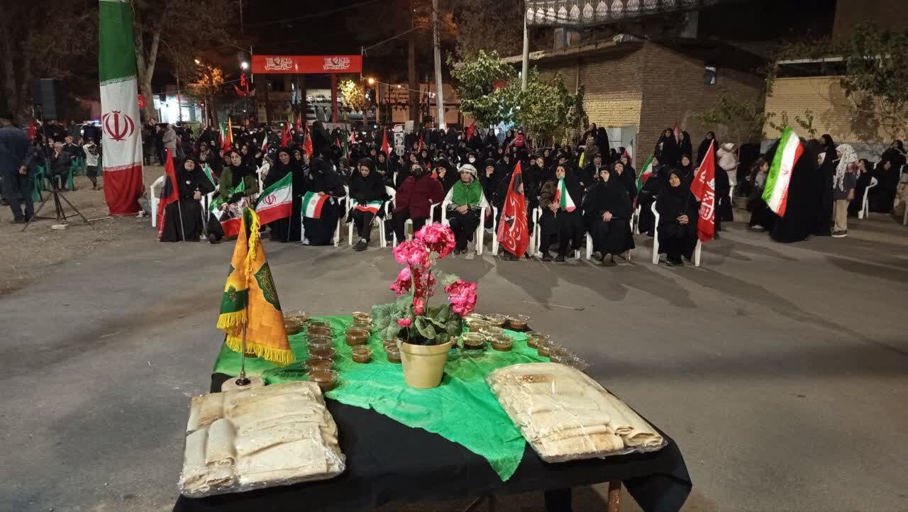 حضور پرشور فاطمی مردم نطنز در شب سوم فاطمیه اول در موج 240