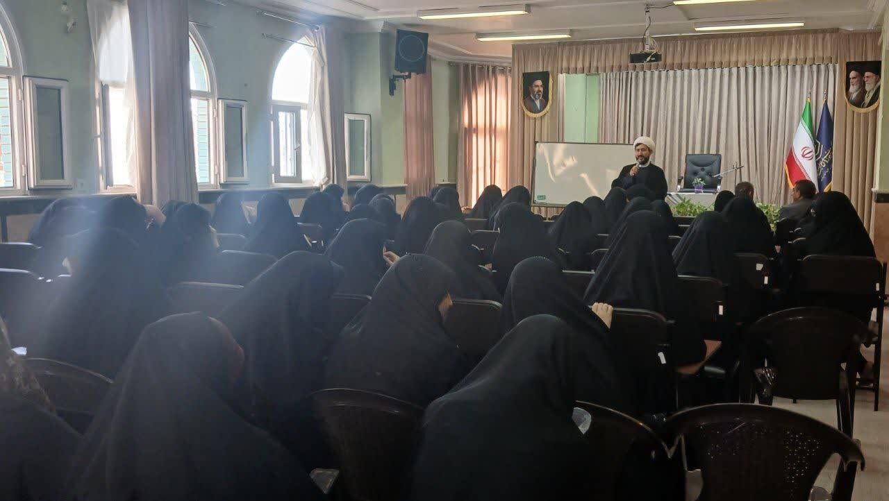 تأکید بر هدفمندی در مسیر طلبگی، انتخاب آگاهانه و ضرورت به‌روز بودن در جهاد تبیین