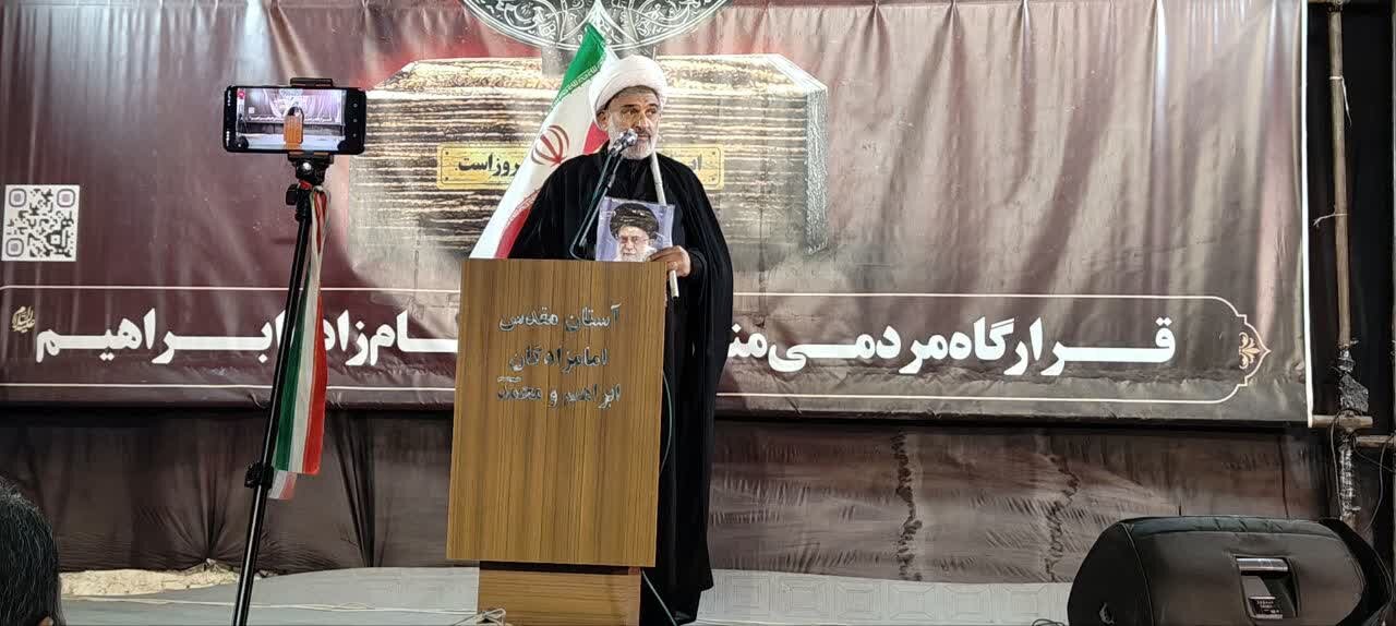 ملت ایران در برابر استکبار تسلیم نخواهد شد