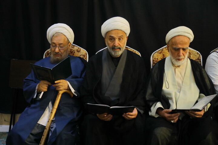 تصاویر / مراسم ترحیم همسر مرحوم آیت‌الله سید حسن طاهری خرم‌آبادی