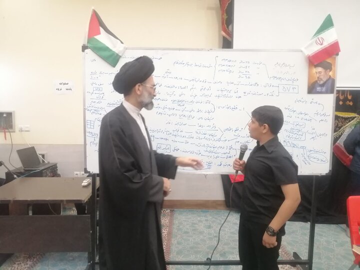 تصاویر/ حضور و سخنرانی نماینده ولی فقیه در کاشان در جمع دانش آموزان دبیرستانهای پسرانه امام جواد(ع)و شهیدبهشتی