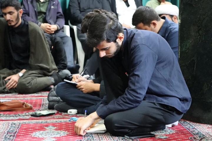 تصاویر/ جلسه اخلاق مدرسه علمیه امام رضا تهران