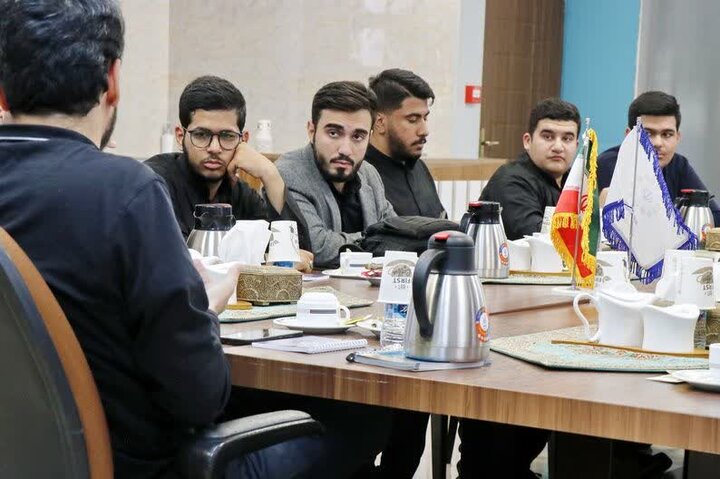 تصاویر / بازدید طلاب حوزه علمیه امام رضا(ع) تهران از پژوهشکده شورای نگهبان