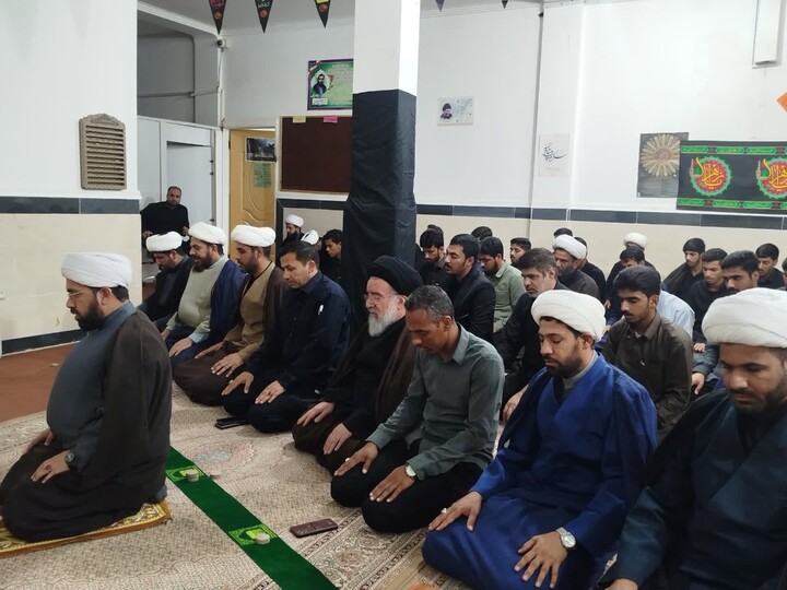 تصاویر/  چهارمین جلسه از سلسله جلسات درس اخلاق در مدرسه علمیه امیرالمومنین (ع) رودبارجنوب