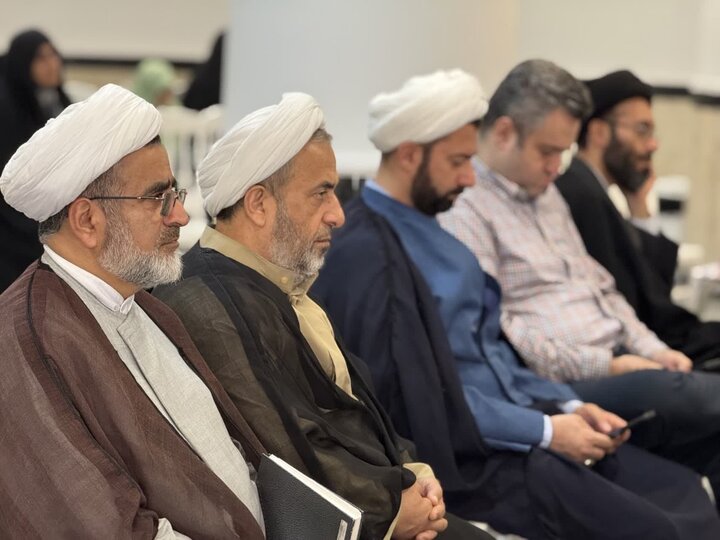 تصاویر/ آیین رونمایی و نشست پژوهشی مدرسه علمیه جلالیه آستانه اشرفیه