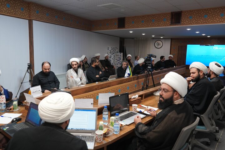 کرسی علمی ترویجی با موضوع بررسی فقهی استفاده از سلاح کشتار جمعی