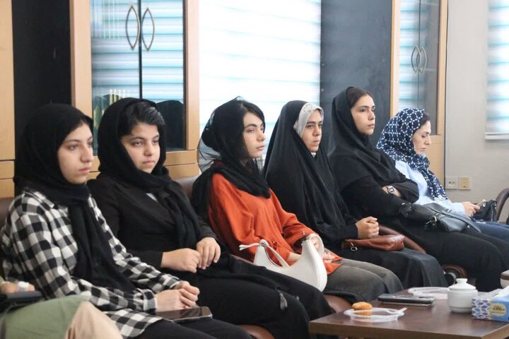 تصاویر /  تجلیل از رتبه‌های برتر کنکور ۱۴۰۵ جزیره کیش