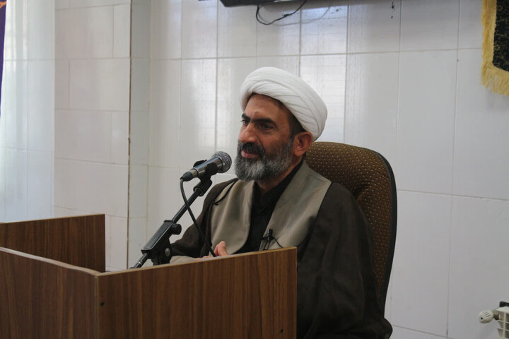 تصاویر/ سی‌ و سومین جلسه از سلسله جلسات شرح صحیفه سجادیه در مدرسه علمیه امام مهدی (عج) کرمان
