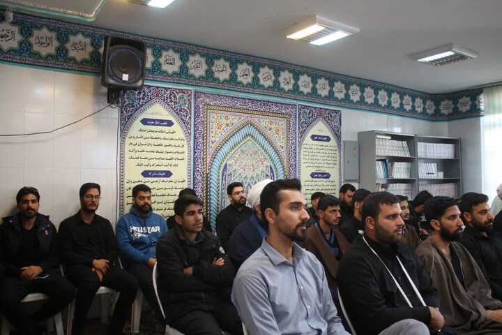 تصاویر/ سی‌ و سومین جلسه از سلسله جلسات شرح صحیفه سجادیه در مدرسه علمیه امام مهدی (عج) کرمان