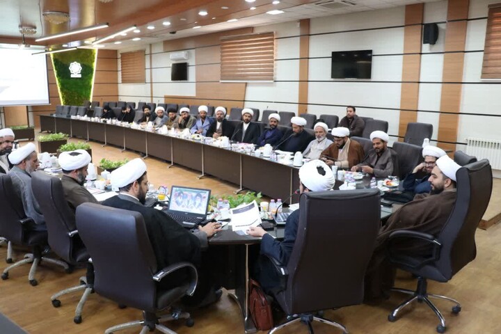 تصاویر/ گردهمایی مدیران تبلیغات اسلامی استان کرمان با موضوع هم‌اندیشی خط محتوایی خونخواهی و پیشرانی بانوان