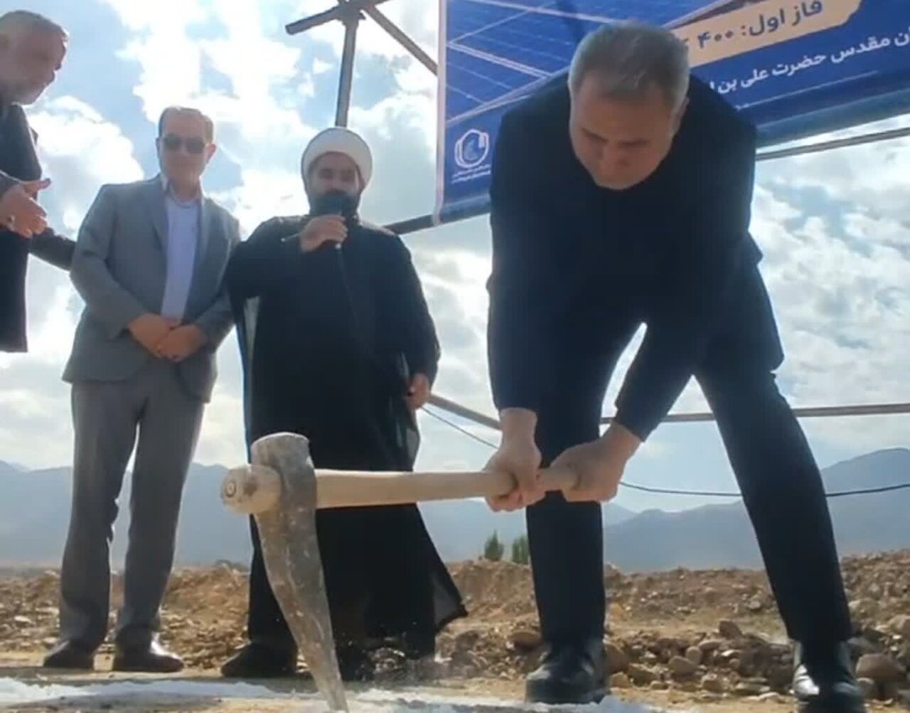احداث بزرگترین نیروگاه خورشیدی پارکینگی کشور در مشهد اردهال آغاز شد