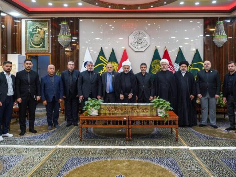 Imam Ali Holy Shrine Receives Encyclopedia Documenting Al-Qaeda and ISIS Terrorist Crimes in Iraq