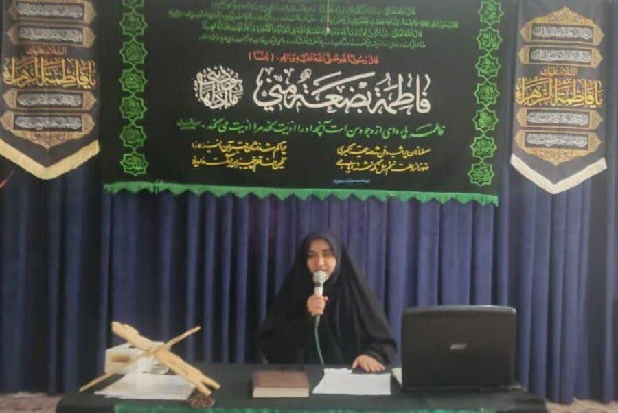 حضرت فاطمه زهرا (س)، الگوی برتر در انتخاب سبک زندگی و دشمن‌شناسی است