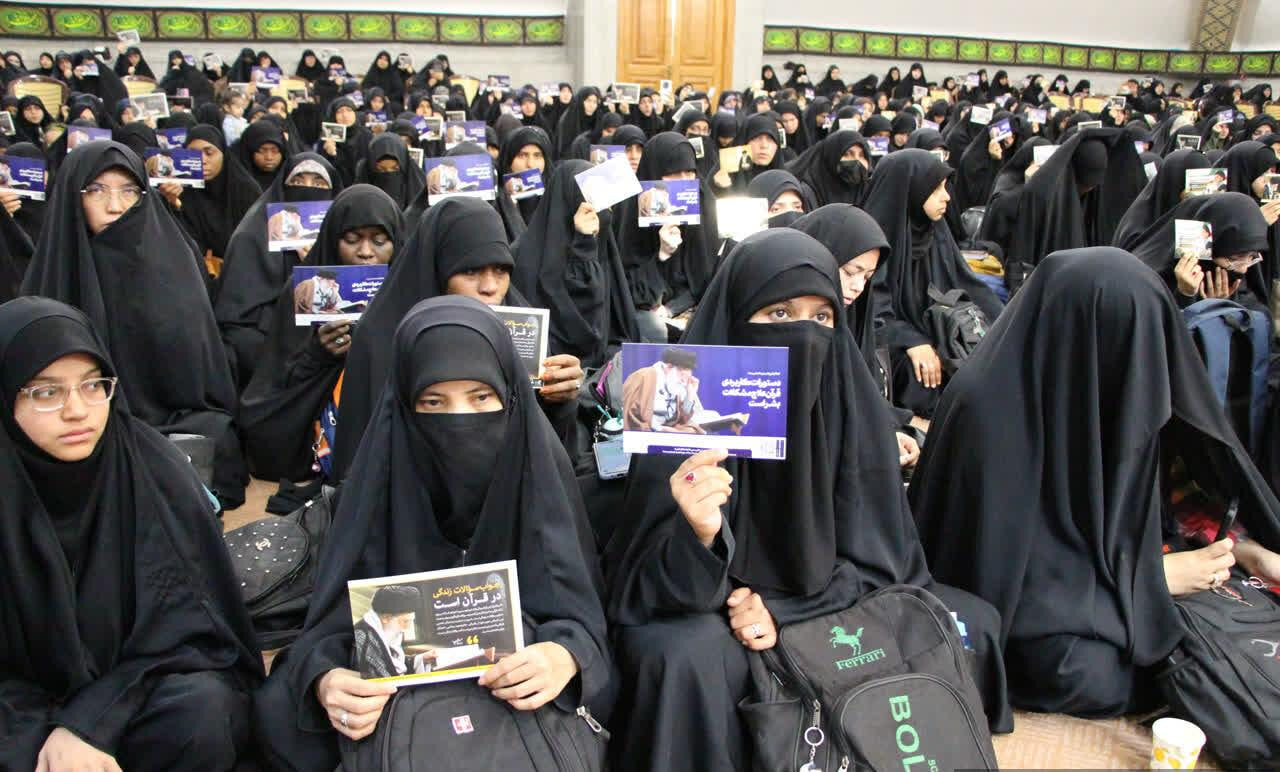 افتتاح سی‌ودومین جشنواره قرآن و حدیث در مجتمع آموزش عالی بنت الهدی