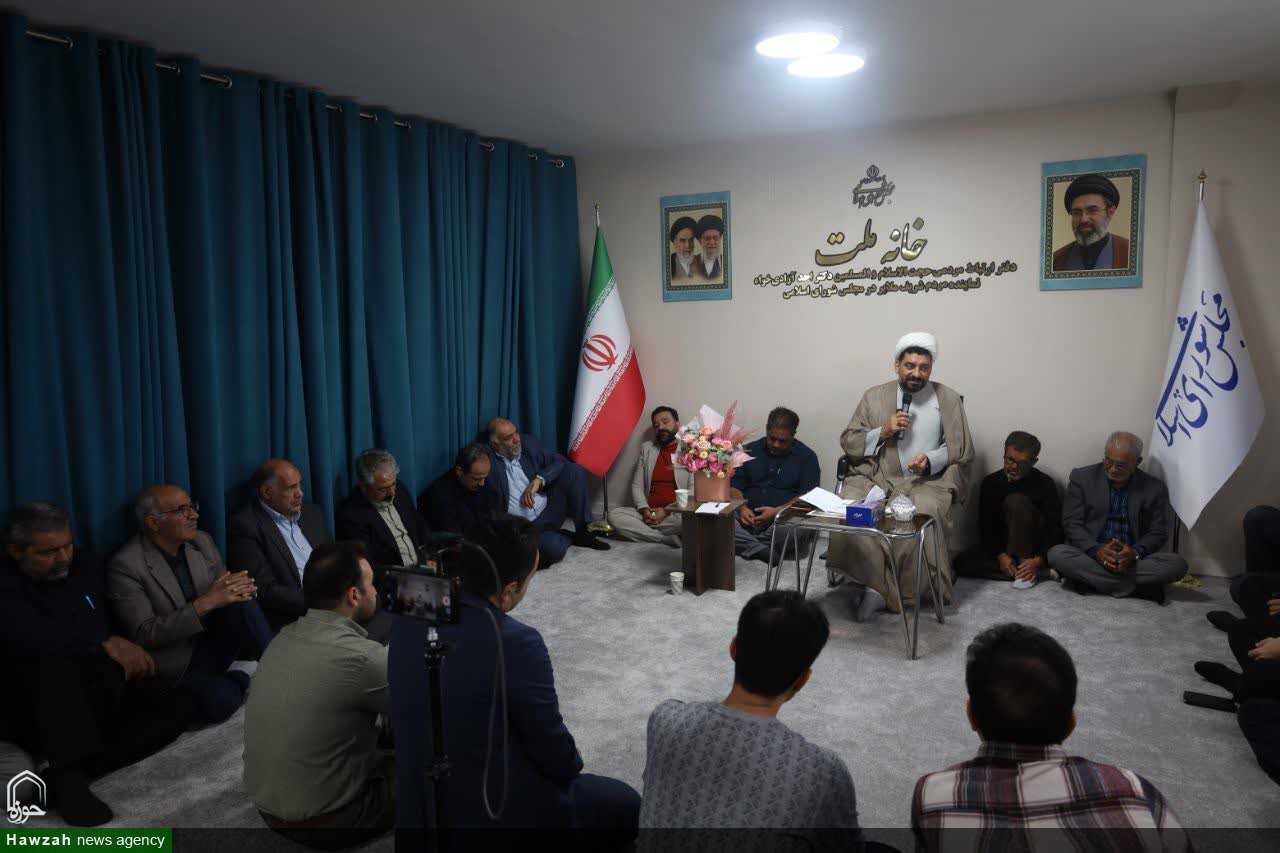 حجت‌الاسلام والمسلمین احد آزادی‌خواه