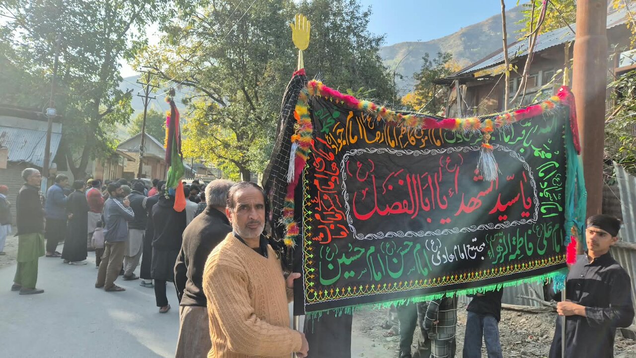 اوڑی کشمیر؛ ایام فاطمیہ (س) کی مناسبت سے مجلسِ عزاء و جلوسِ عزاء برآمد