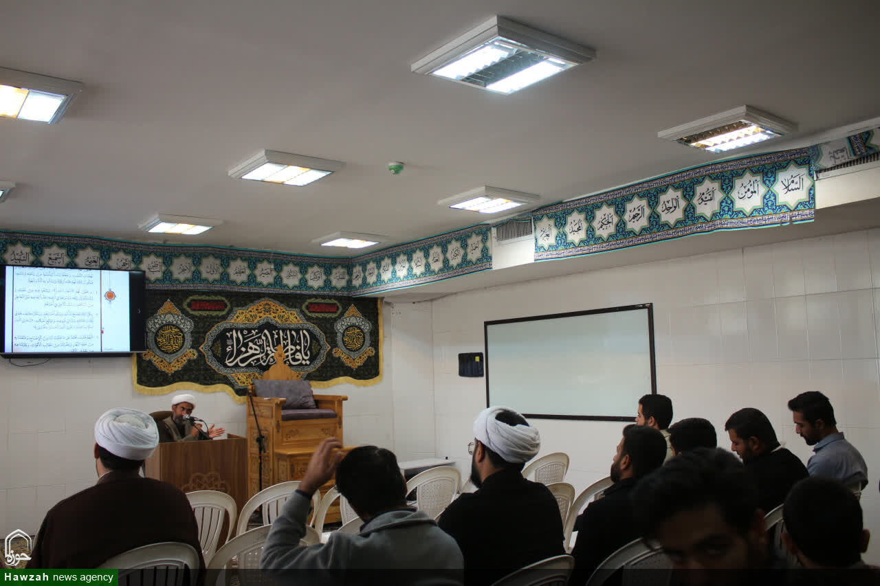 تصاویر/ سی‌ و سومین جلسه از سلسله جلسات شرح صحیفه سجادیه در مدرسه علمیه امام مهدی (عج) کرمان