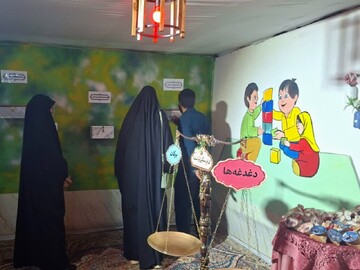 تصاویر/ غرفه «یک خانه، هزار لبخند» مدرسه علمیه نرجسیه سیرجان در سوگواره «کوچه‌های بنی‌هاشم»