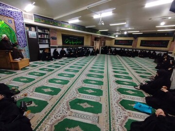 غفلت از حقیقت انسان را از ارتباط عمیق با معصومین باز می‌دارد