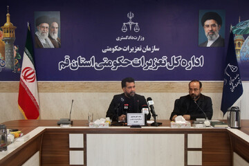 رسیدگی تعزیرات حکومتی قم به بیش از ۱۰ هزار پرونده در ۷ ماه گذشته / برخورد قاطع با متخلفان صنفی و ارزی