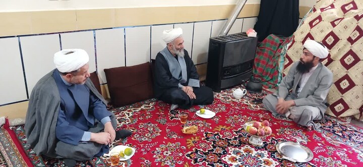 تصاویر / تجلیل امام جمعه نهاوند از روحانیون مستقر در روستاها