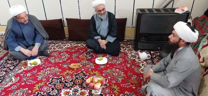 تصاویر / تجلیل امام جمعه نهاوند از روحانیون مستقر در روستاها