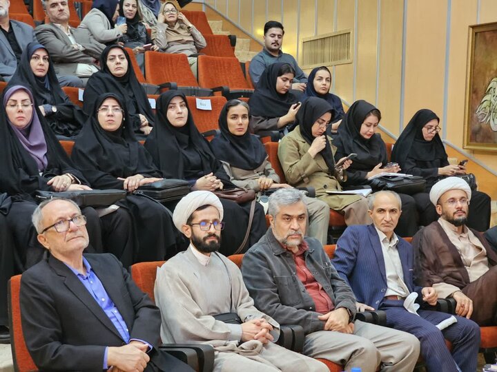 تصاویر/اجلاسیه شهدای سلامت دانشگاه علوم پزشکی کردستان