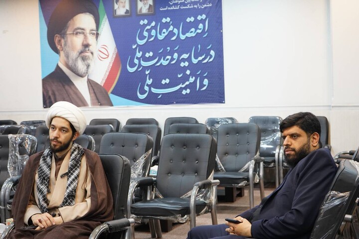 دیدار مدیران سازمان منطقه آزاد اروند با نماینده ولی فقیه در خوزستان