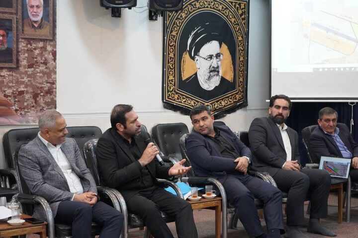 دیدار مدیران سازمان منطقه آزاد اروند با نماینده ولی فقیه در خوزستان