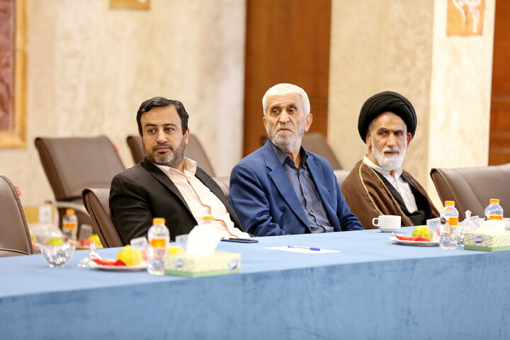 تصاویر/  رونمایی از جلد نهم دانشنامه حج و حرمین شریفین